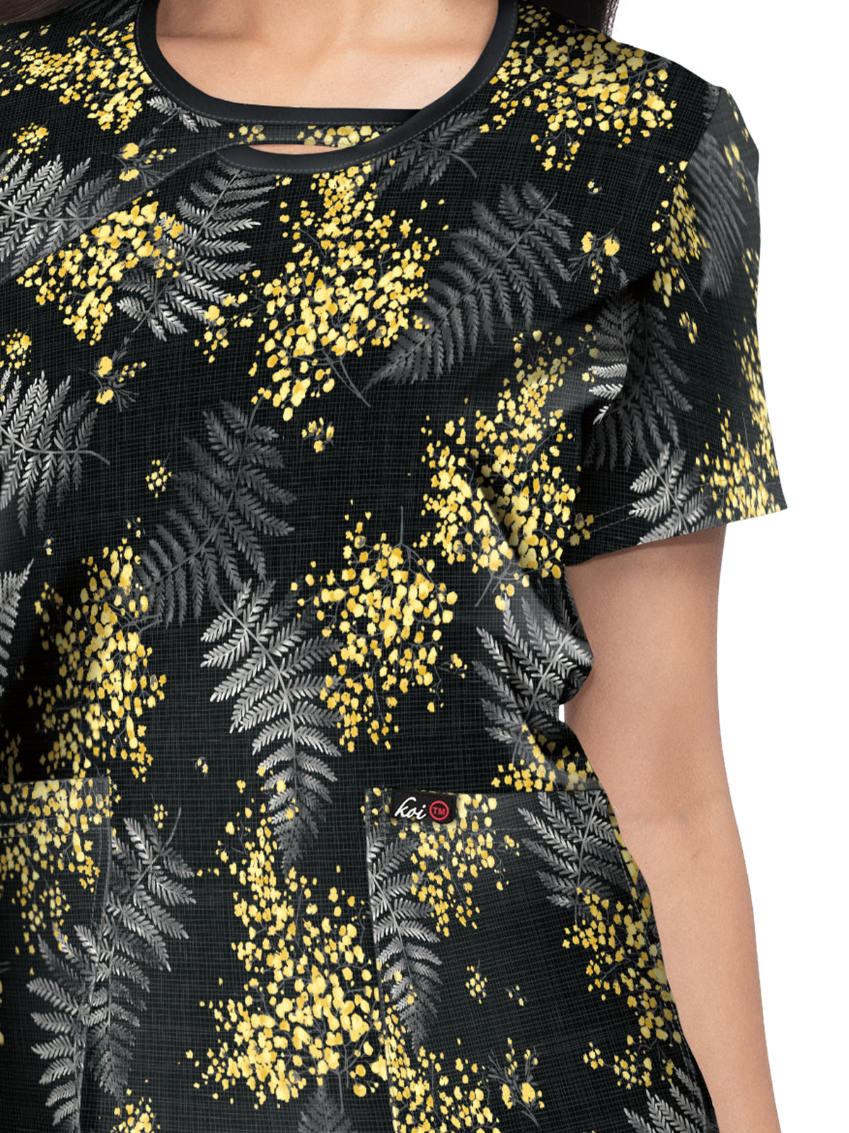 Women's 2-Pocket Keyhole Neckline Print Lola Scrub Top