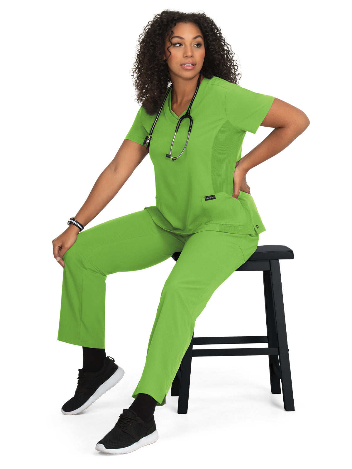 Women's 2-Pocket Eco-Friendly Longevity Scrub Top