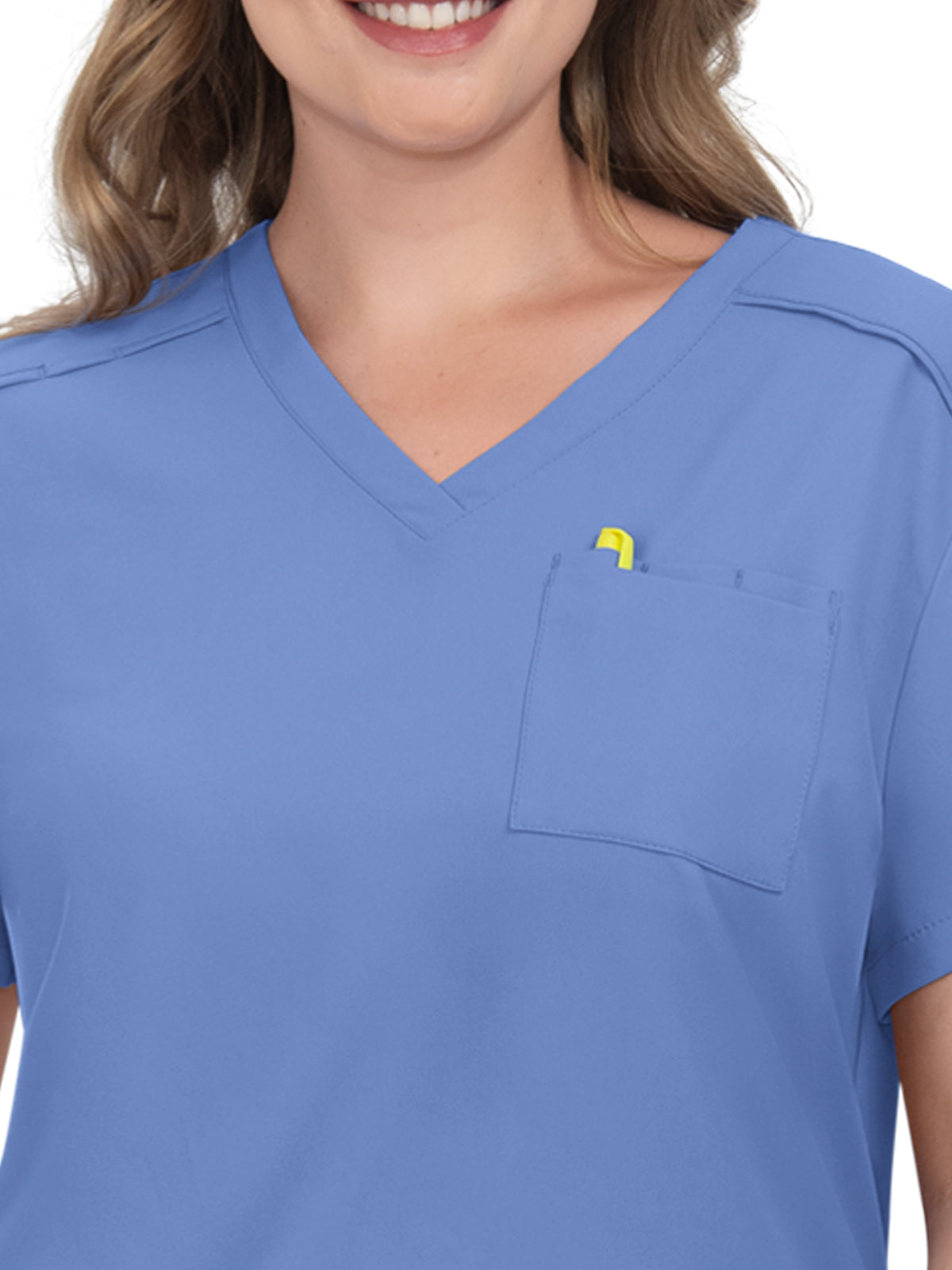 Women's 2-Pocket V-Neck Tuck-In Aura Scrub Top