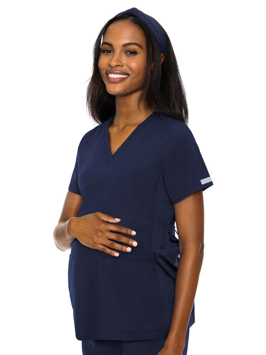 Women's 2-Pocket Maternity V-Neck Top