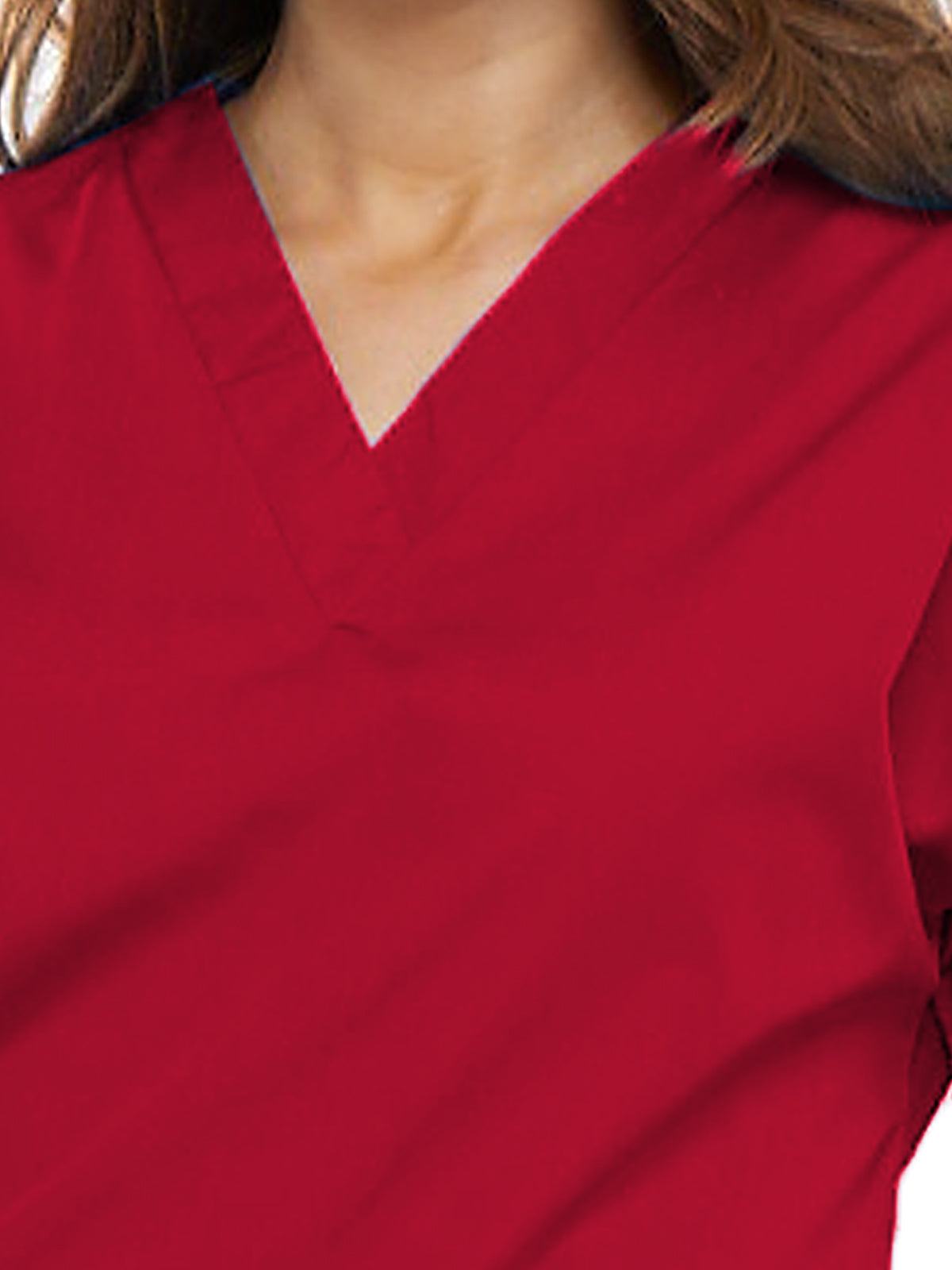 Women's 2-Pocket V-Neck Scrub Top