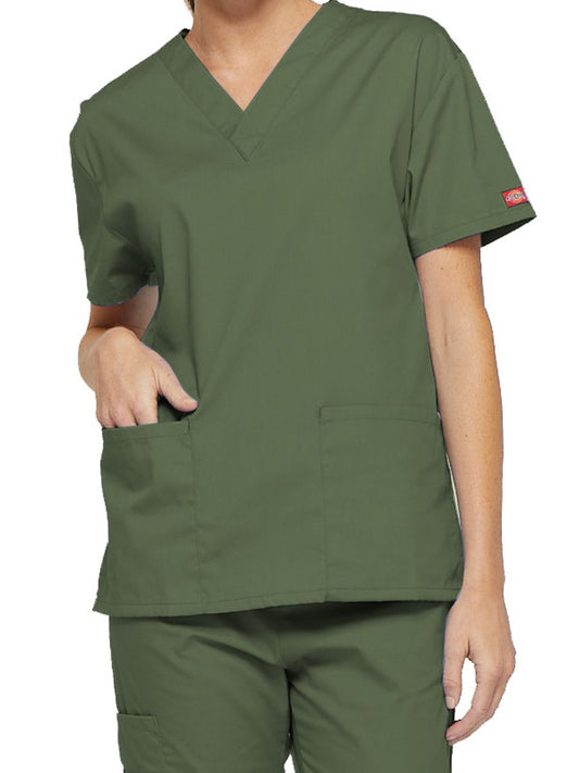 Women's 2-Pocket V-Neck Scrub Top