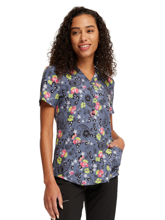 Women's 2-Pocket V-Neck Print Top