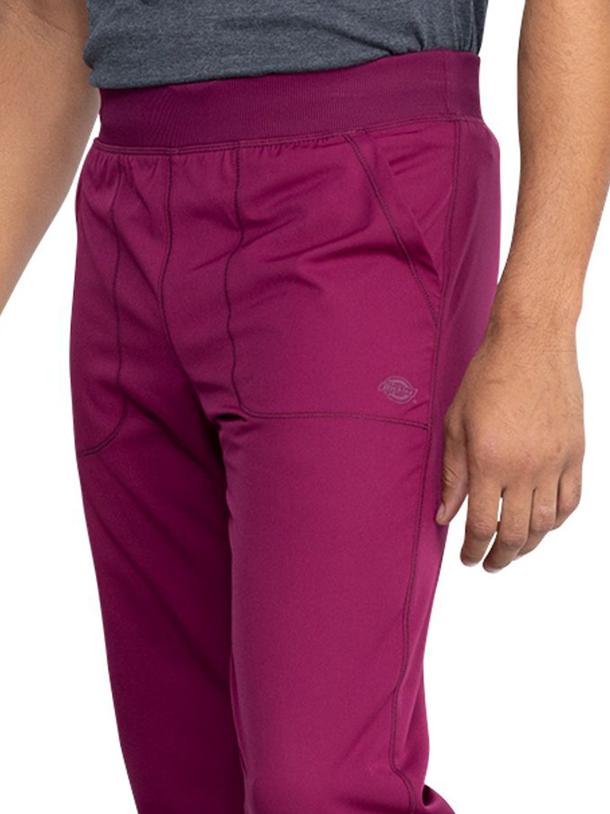 Men's 4-Pocket Tapered Leg Jogger Pant