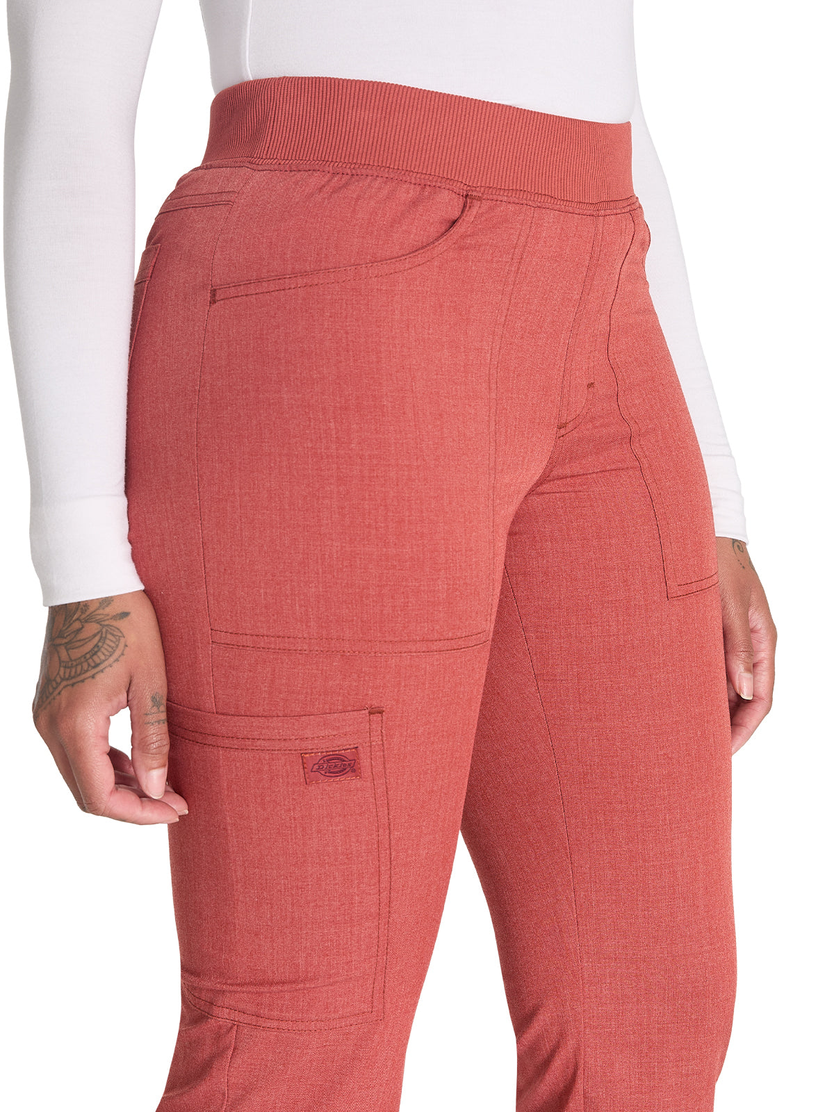 Women's 6-Pocket Mid Rise Tapered Leg Pant