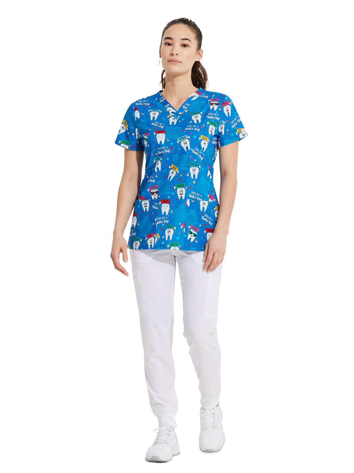 Women's 2-Pocket V-Neck Print Scrub Top