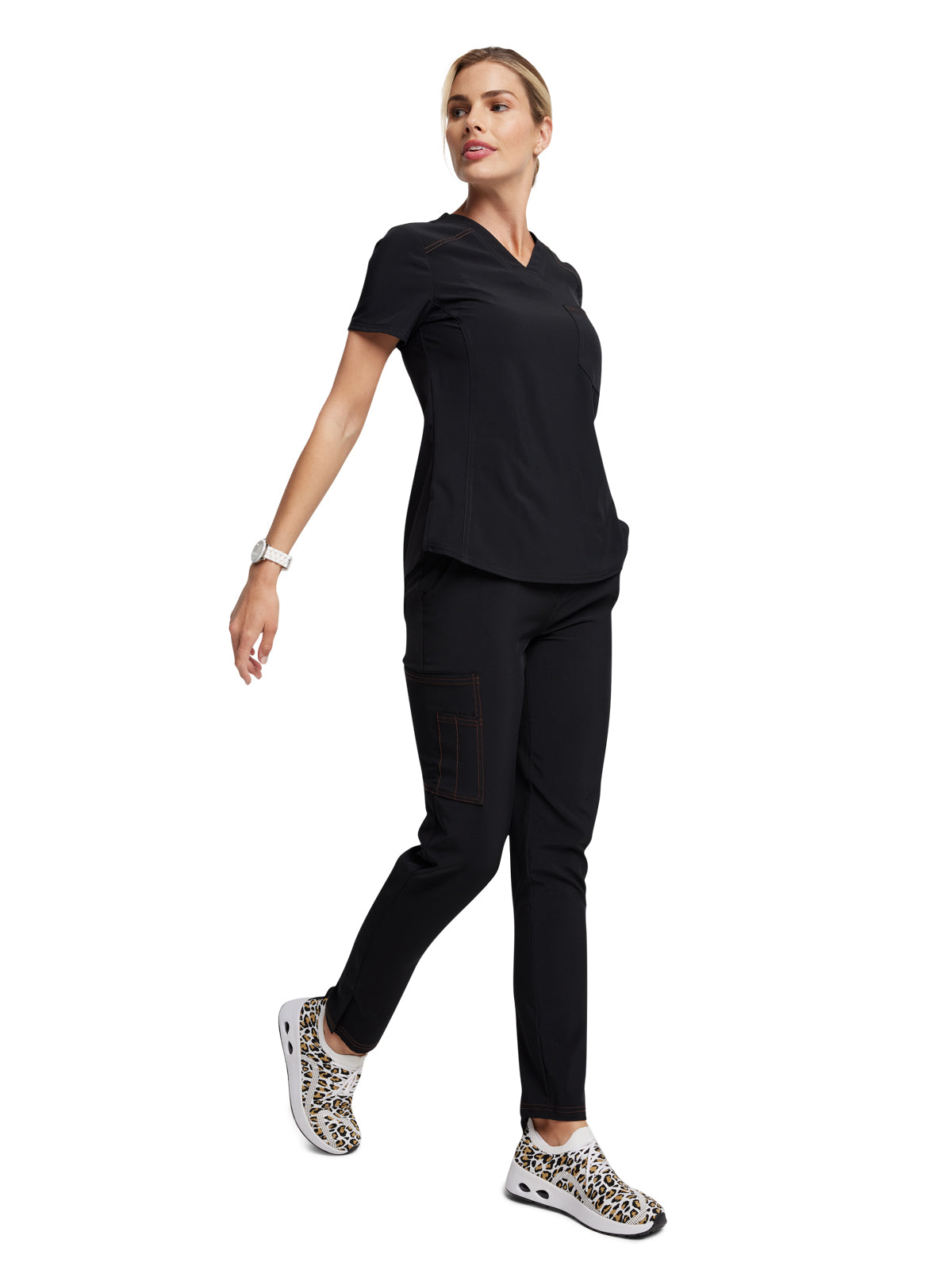 Women's Tuckable One Pocket V-Neck Top