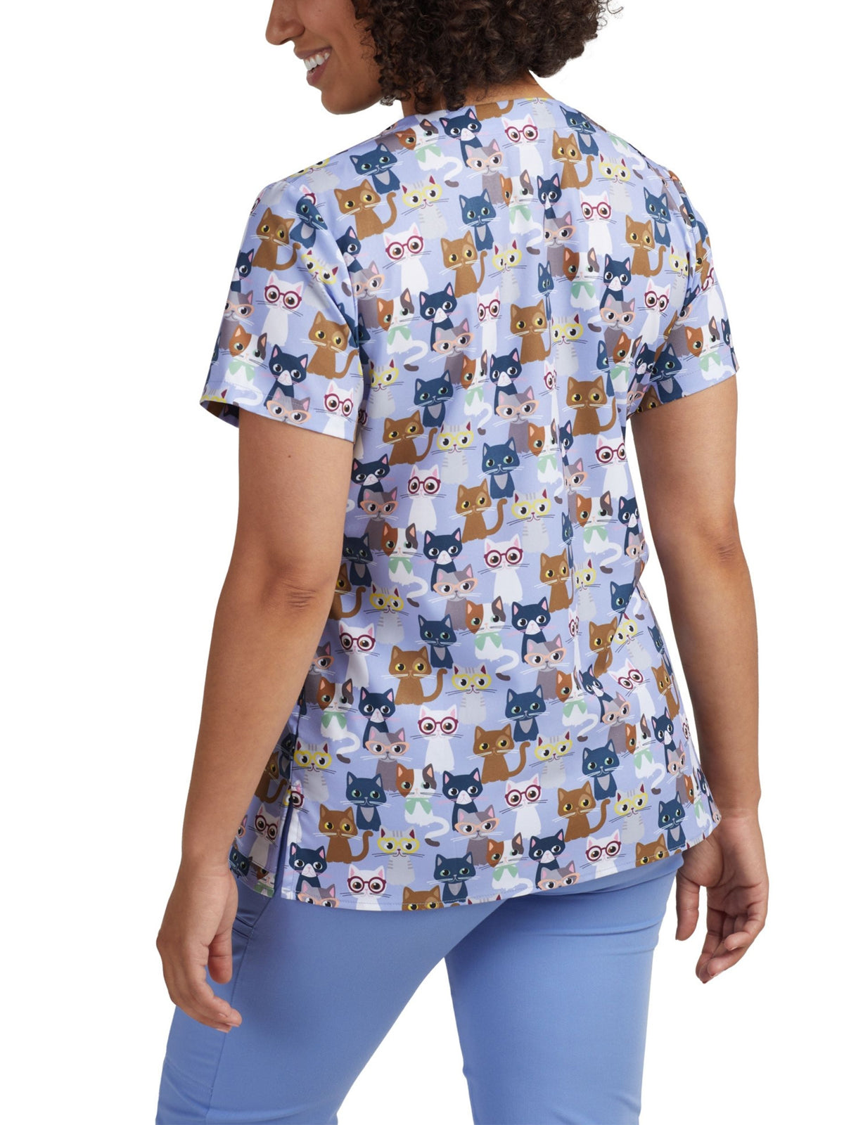 Women's 3-Pocket V-Neck Printed Scrub Top