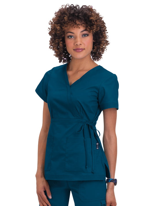 Women's Two Deep Front Pocket Top