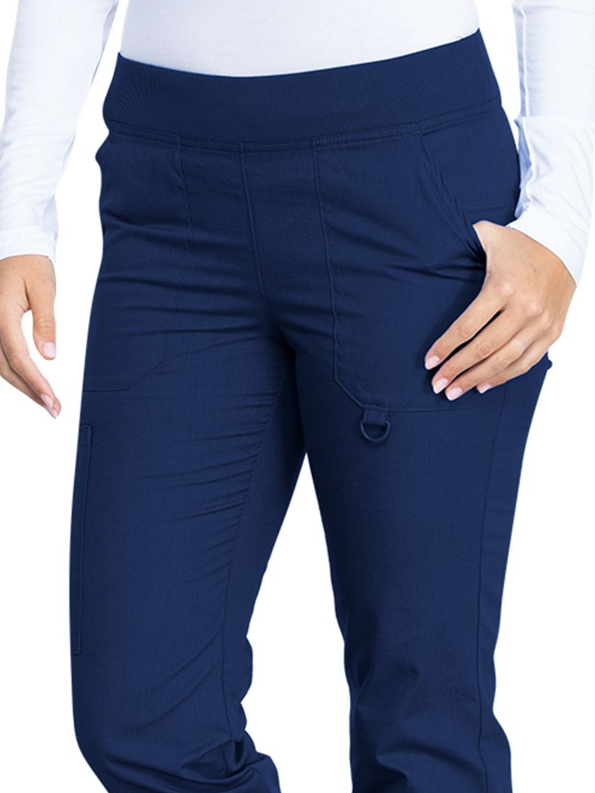 Women's Mid Rise Tapered Leg Pull-on Pant